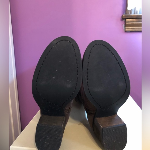 Hinge Canton Over the knee boot. Color Brown. Size 7. - Picture 10 of 11